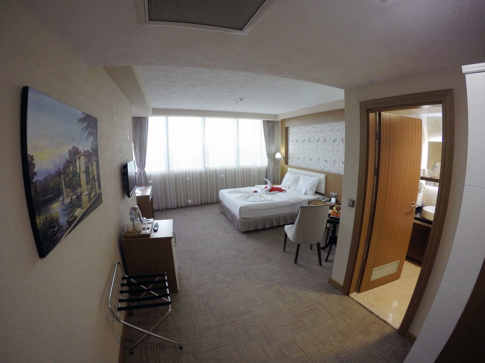 Yol Is Holiday Adana Esterno foto